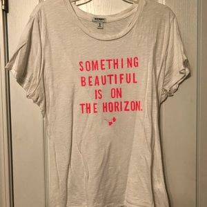 Women’s old navy t-shirt XL